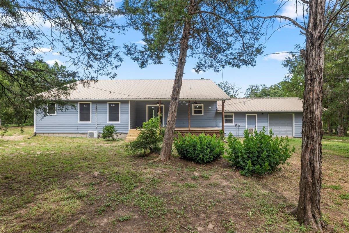 596 Herron Trl, McDade, TX 78650