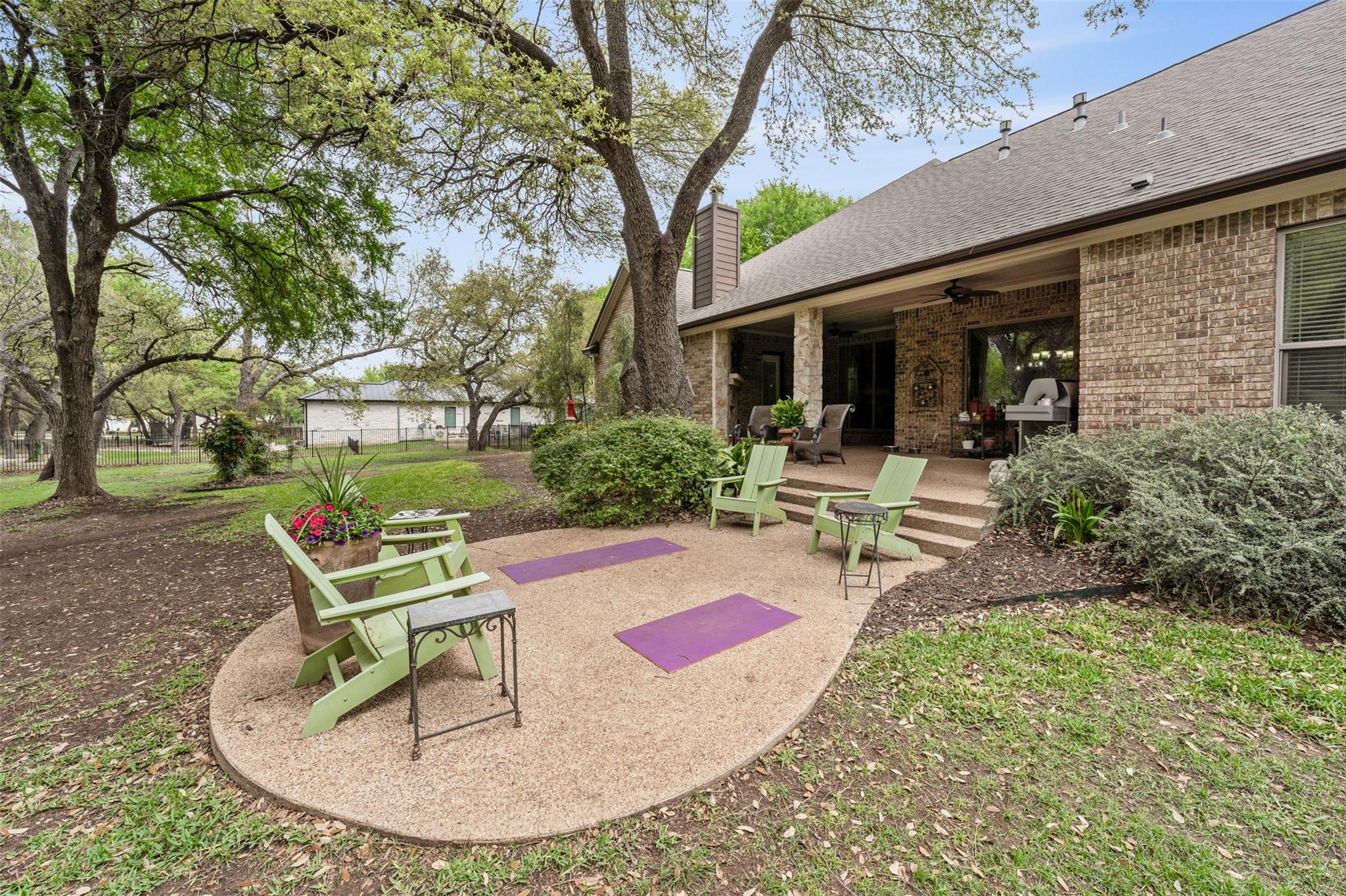2016 The Creeks Dr, Salado, TX 76571