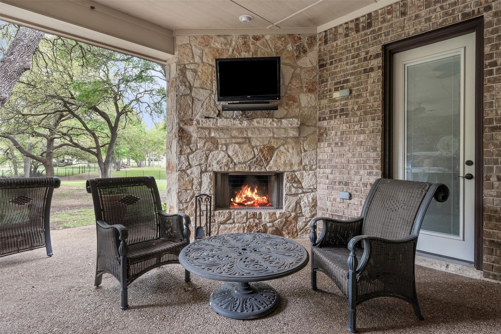 2016 The Creeks Dr, Salado, TX 76571