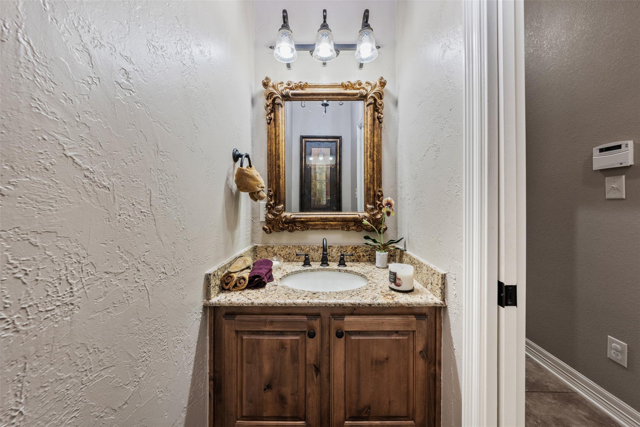 2016 The Creeks Dr, Salado, TX 76571