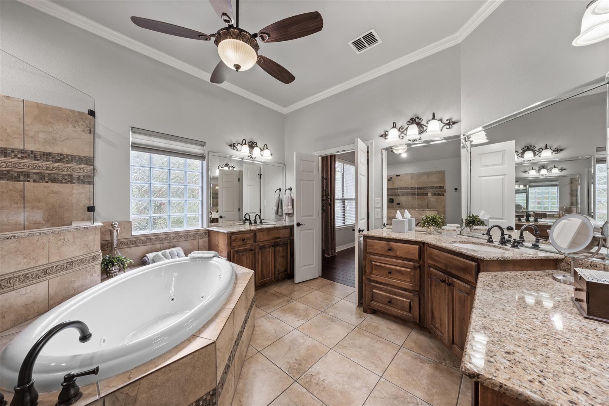 2016 The Creeks Dr, Salado, TX 76571