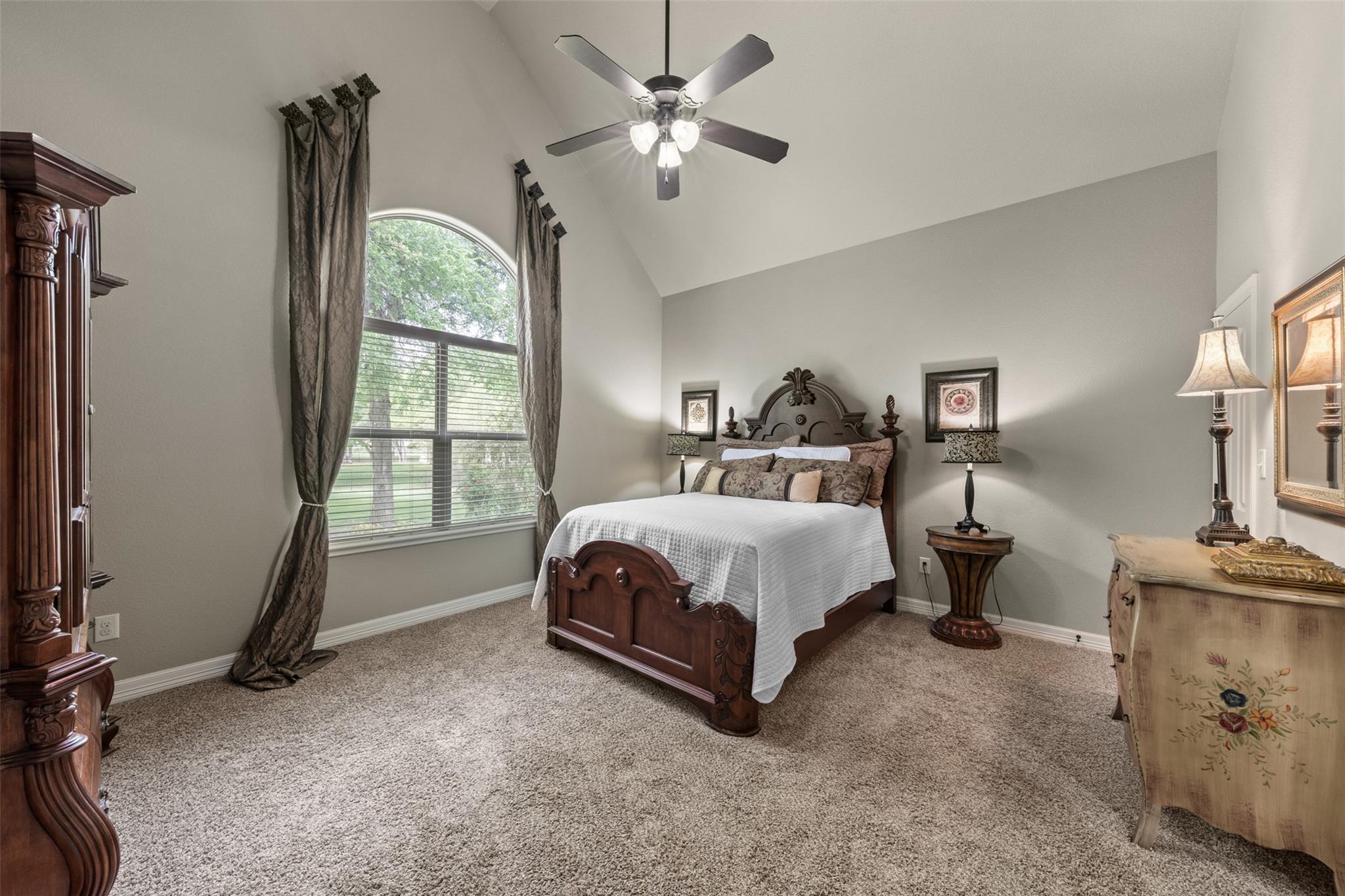 2016 The Creeks Dr, Salado, TX 76571