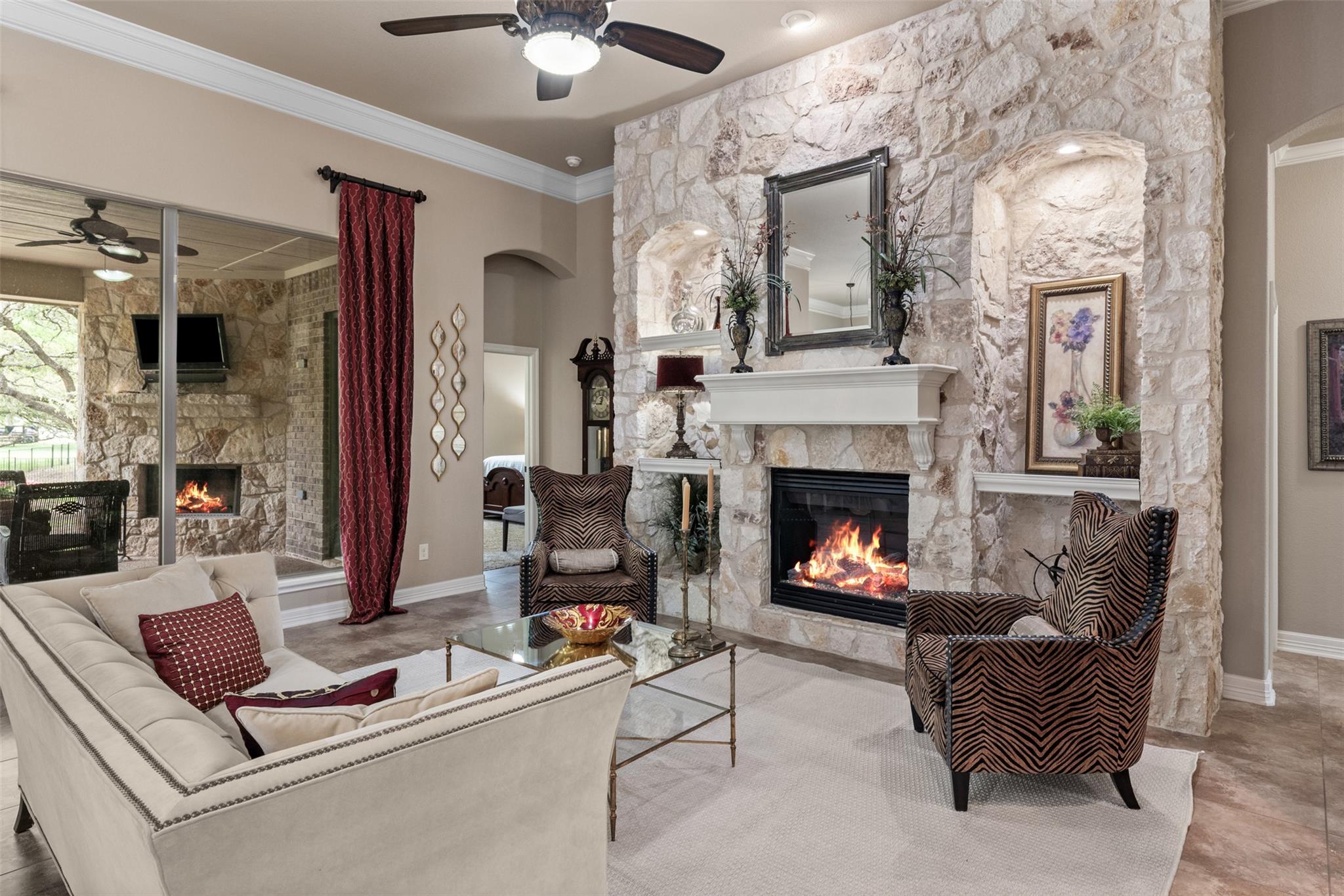 2016 The Creeks Dr, Salado, TX 76571