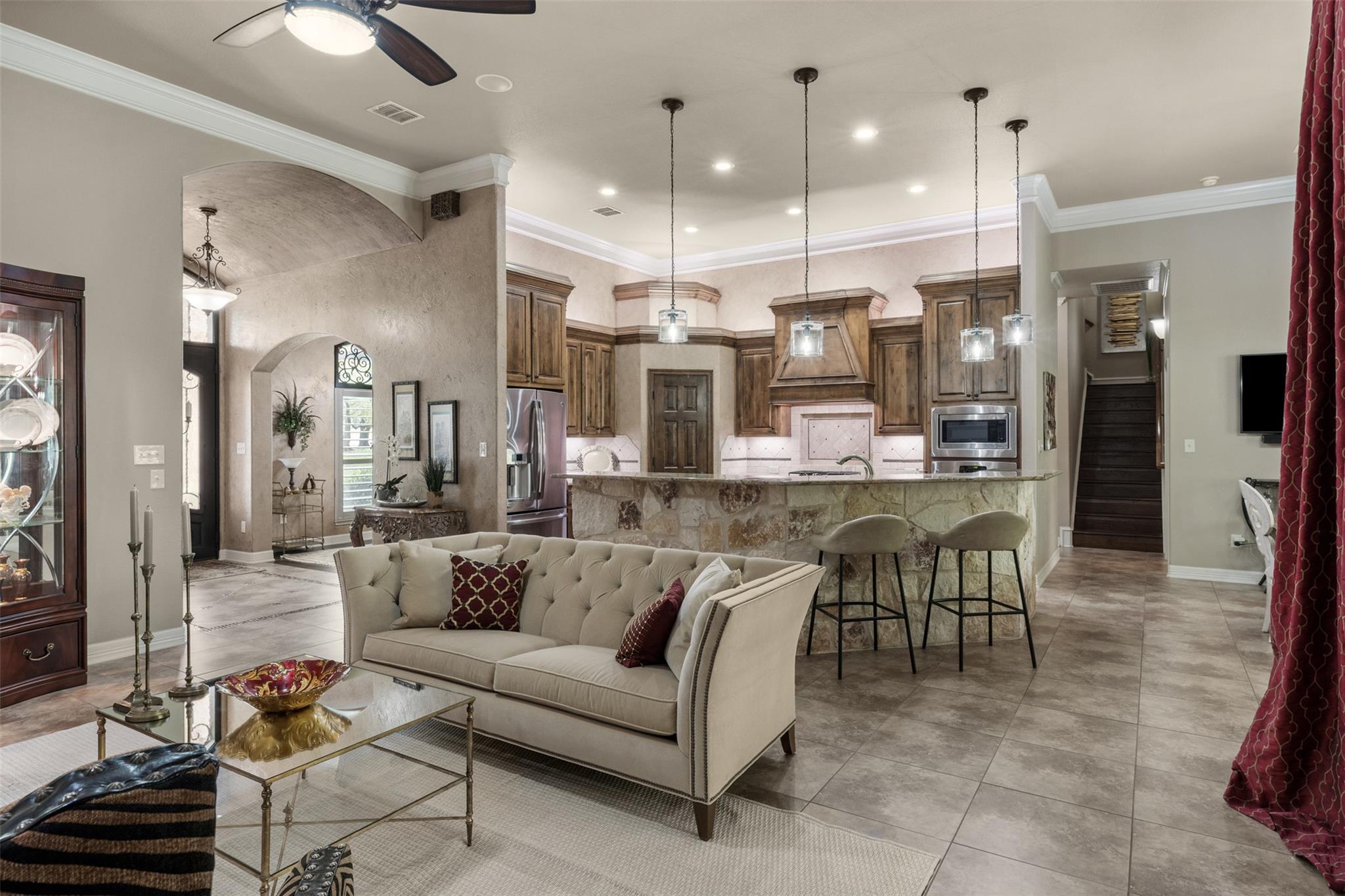 2016 The Creeks Dr, Salado, TX 76571