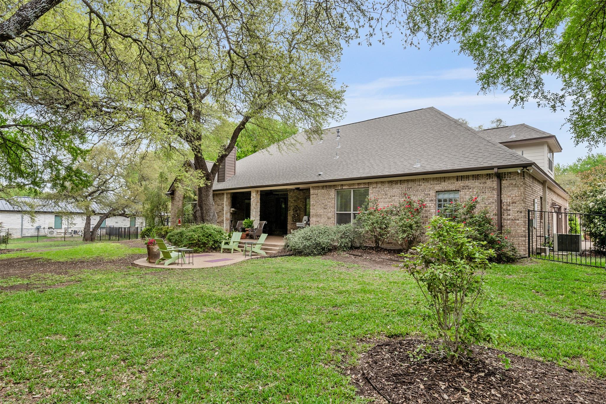 2016 The Creeks Dr, Salado, TX 76571