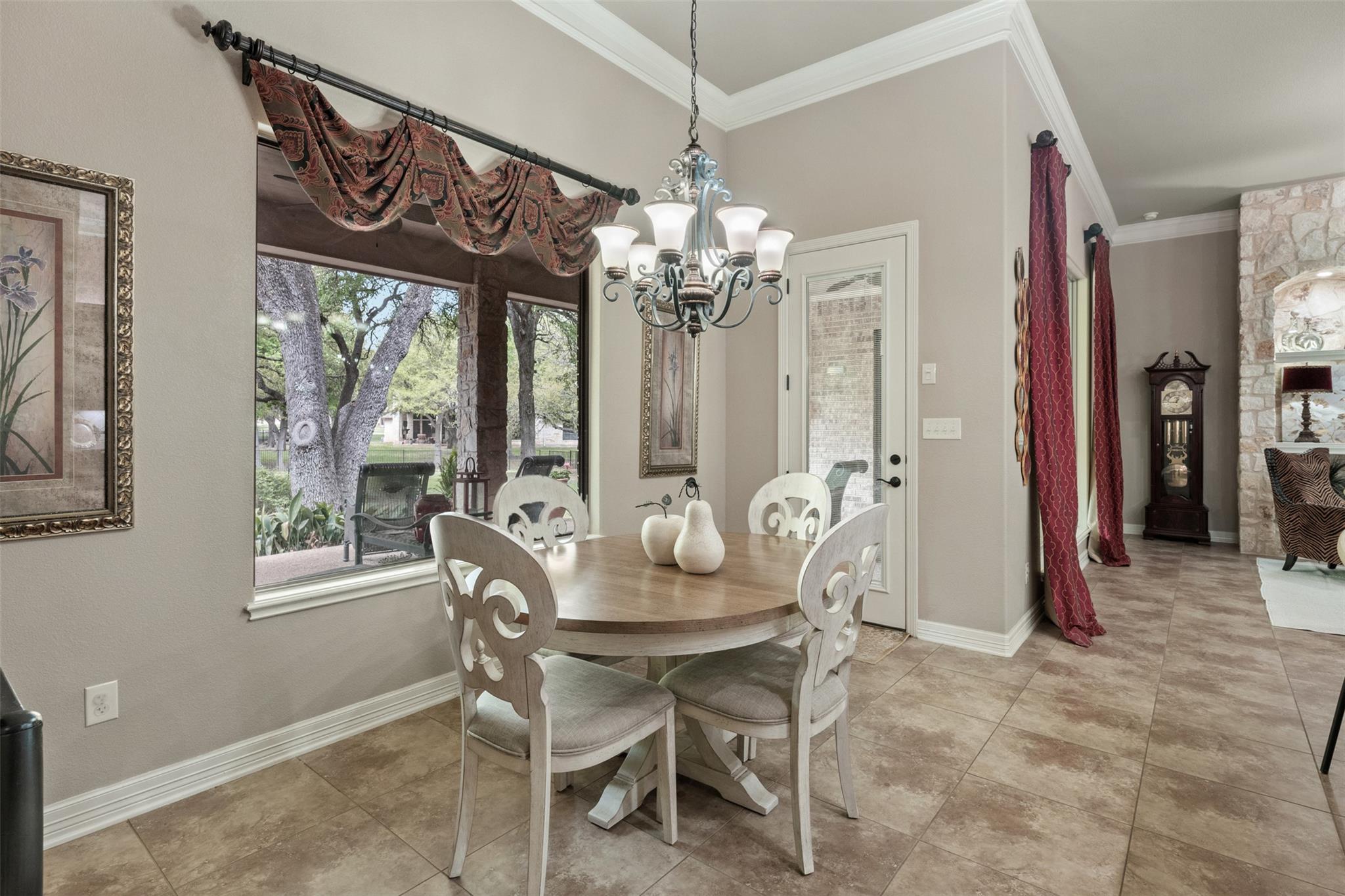 2016 The Creeks Dr, Salado, TX 76571