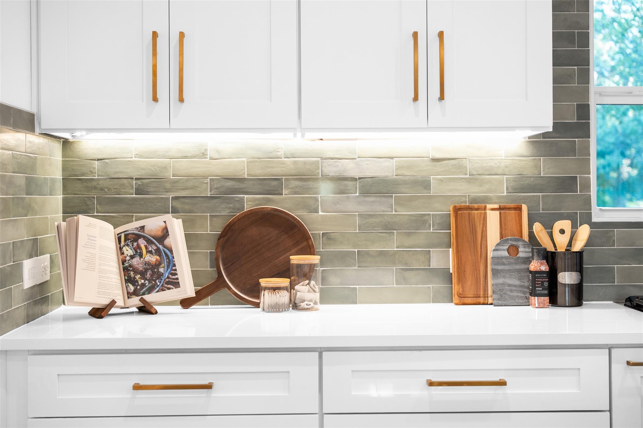 8106 Briarwood Ln, Austin, TX 78757