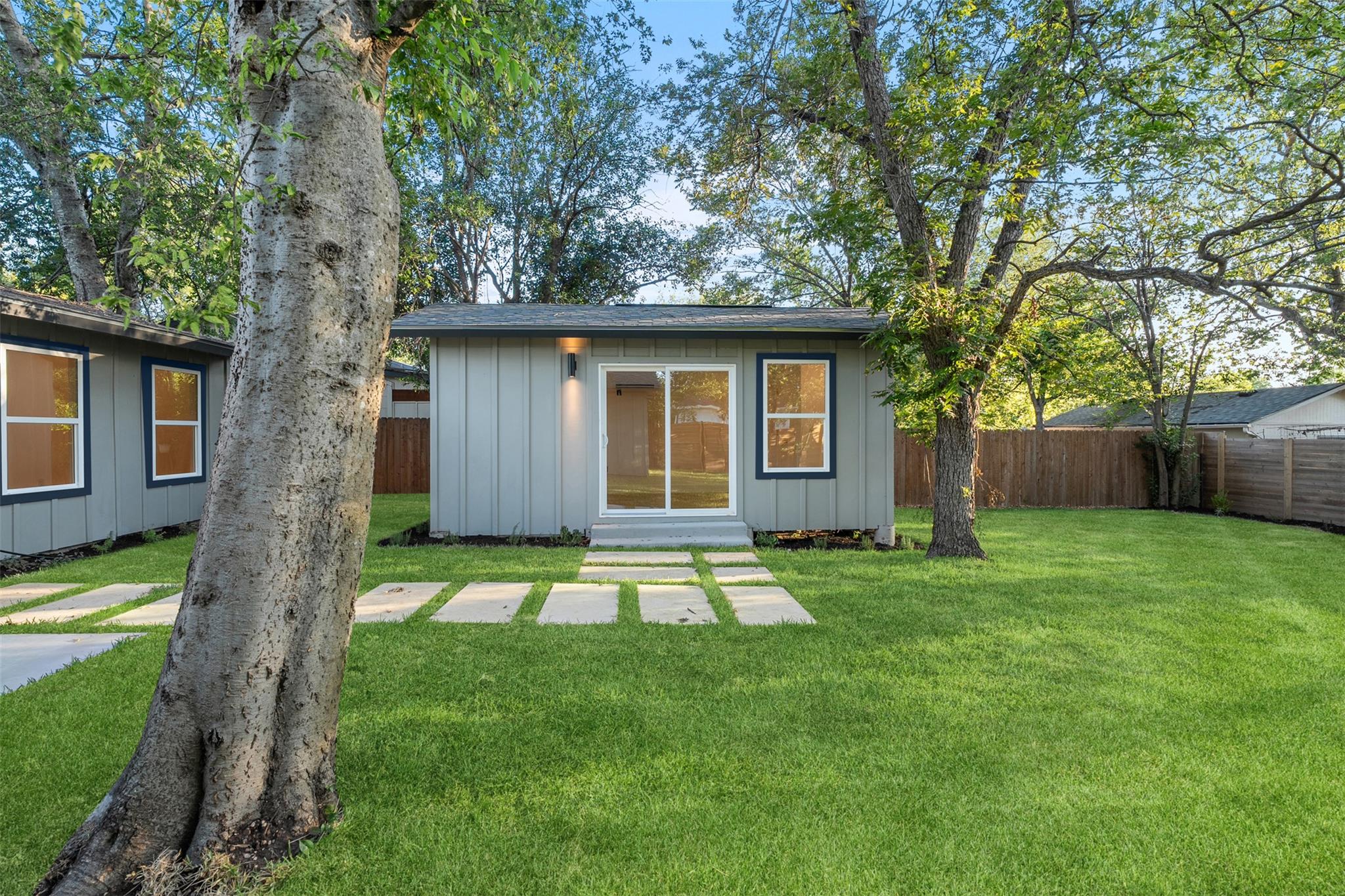 8106 Briarwood Ln, Austin, TX 78757