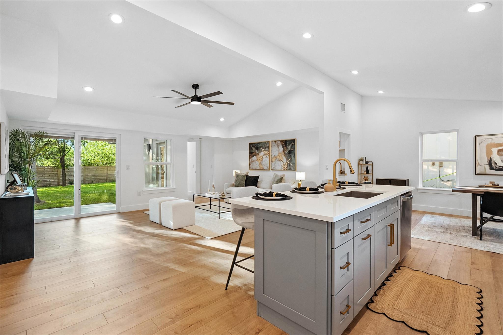 8106 Briarwood Ln, Austin, TX 78757