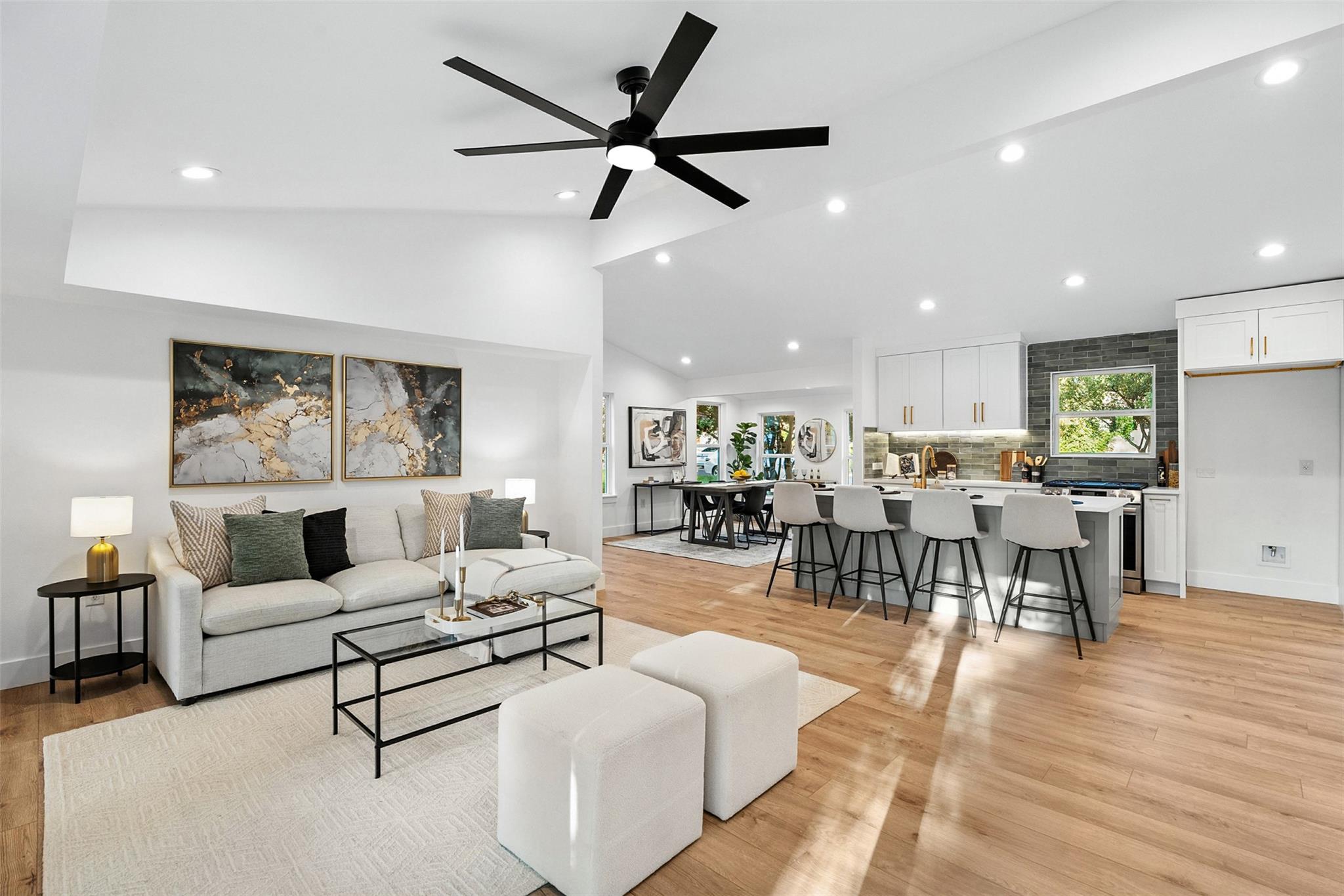 8106 Briarwood Ln, Austin, TX 78757