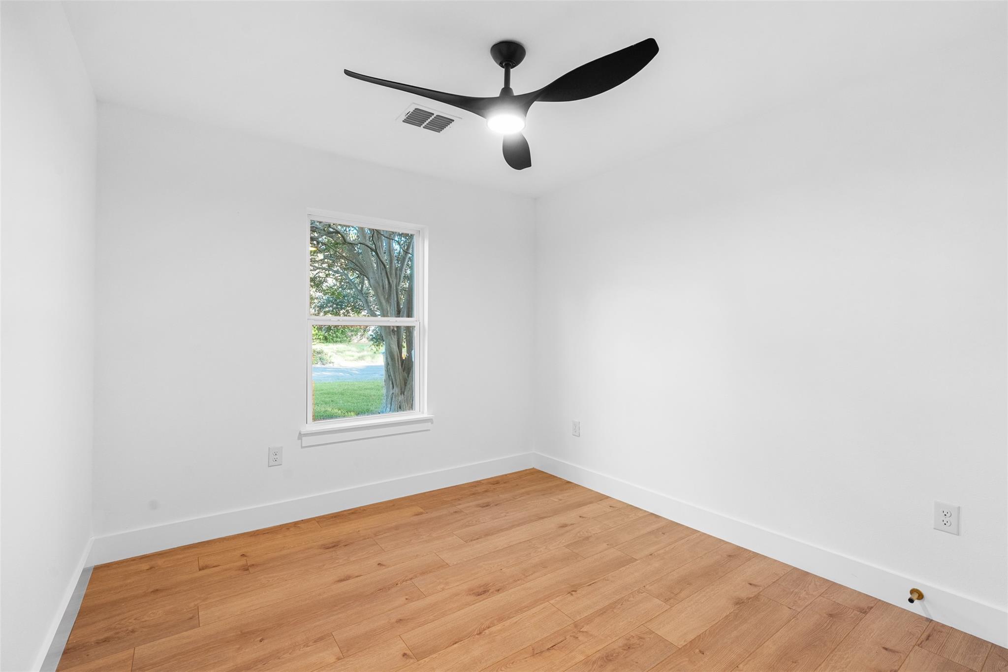 8106 Briarwood Ln, Austin, TX 78757