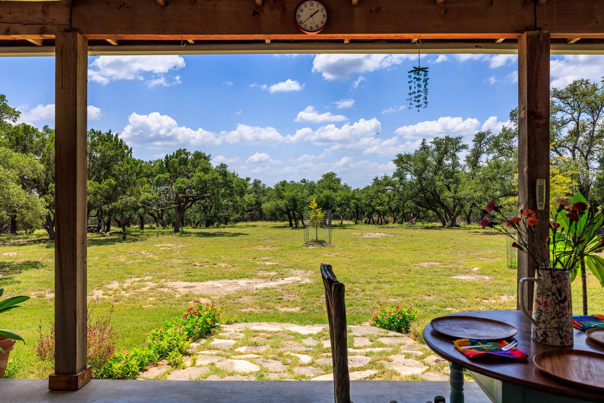 456 Colt Valley Rd, Fredericksburg, TX 78624