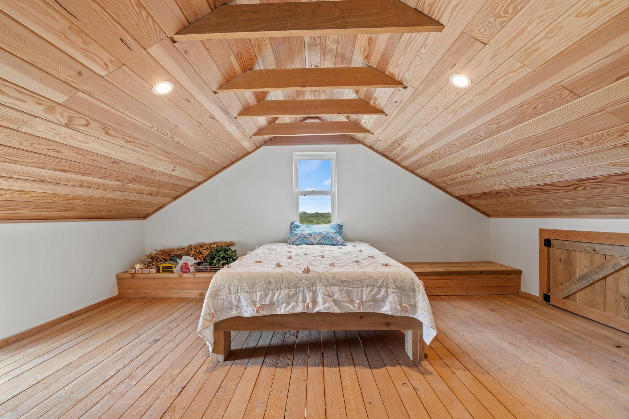 456 Colt Valley Rd, Fredericksburg, TX 78624