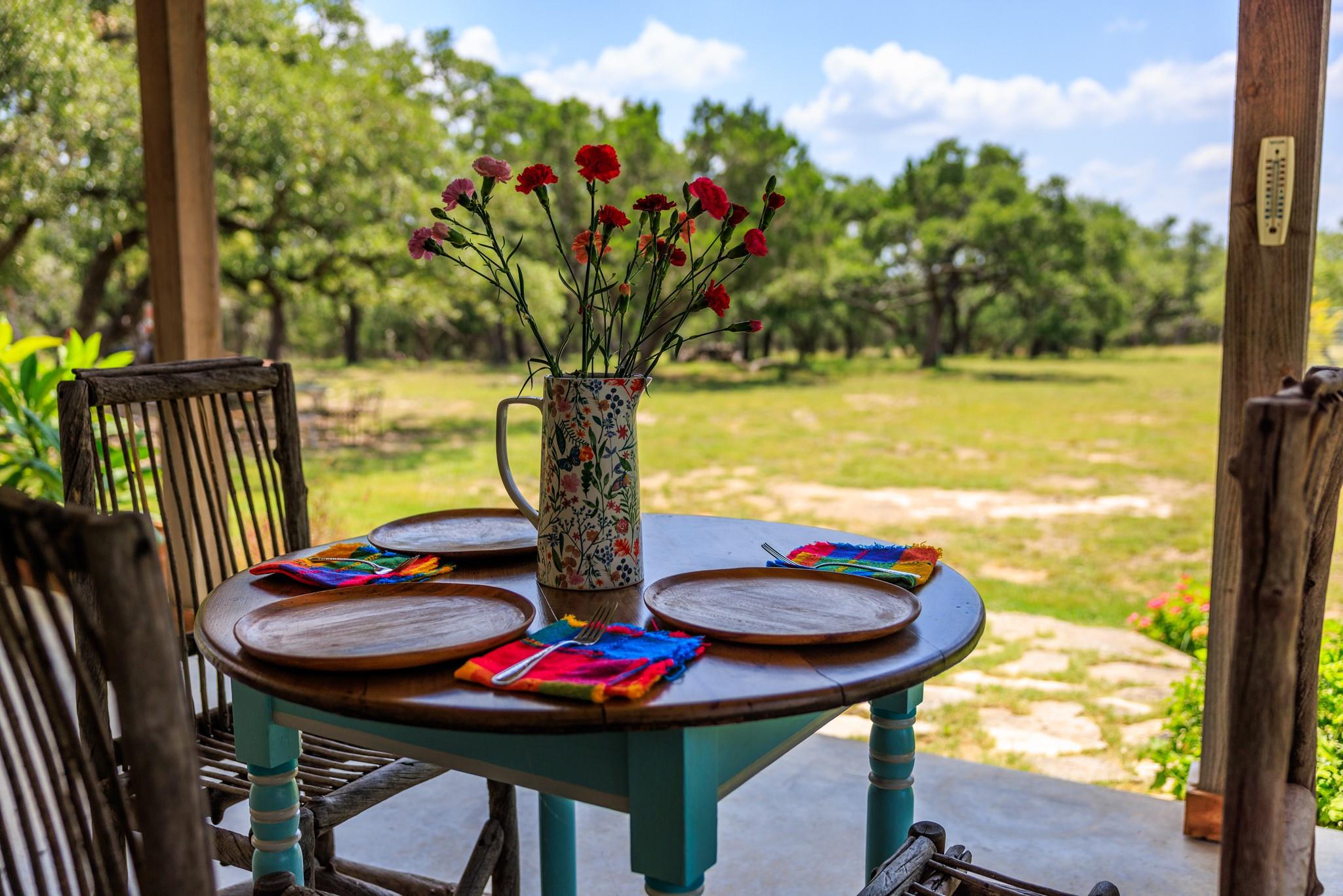 456 Colt Valley Rd, Fredericksburg, TX 78624