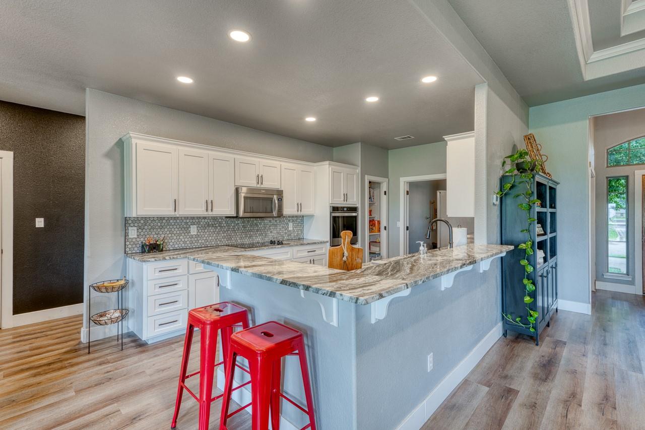 290 Turkey Run, Meadowlakes, TX 78654