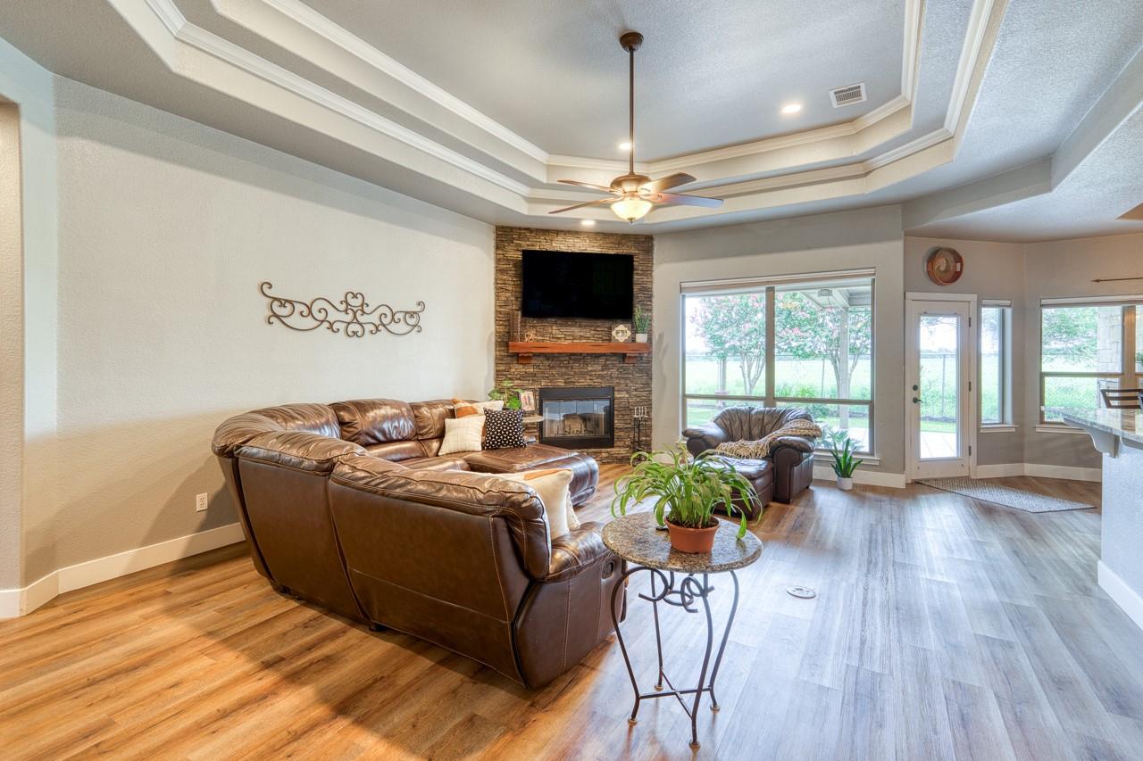 290 Turkey Run, Meadowlakes, TX 78654