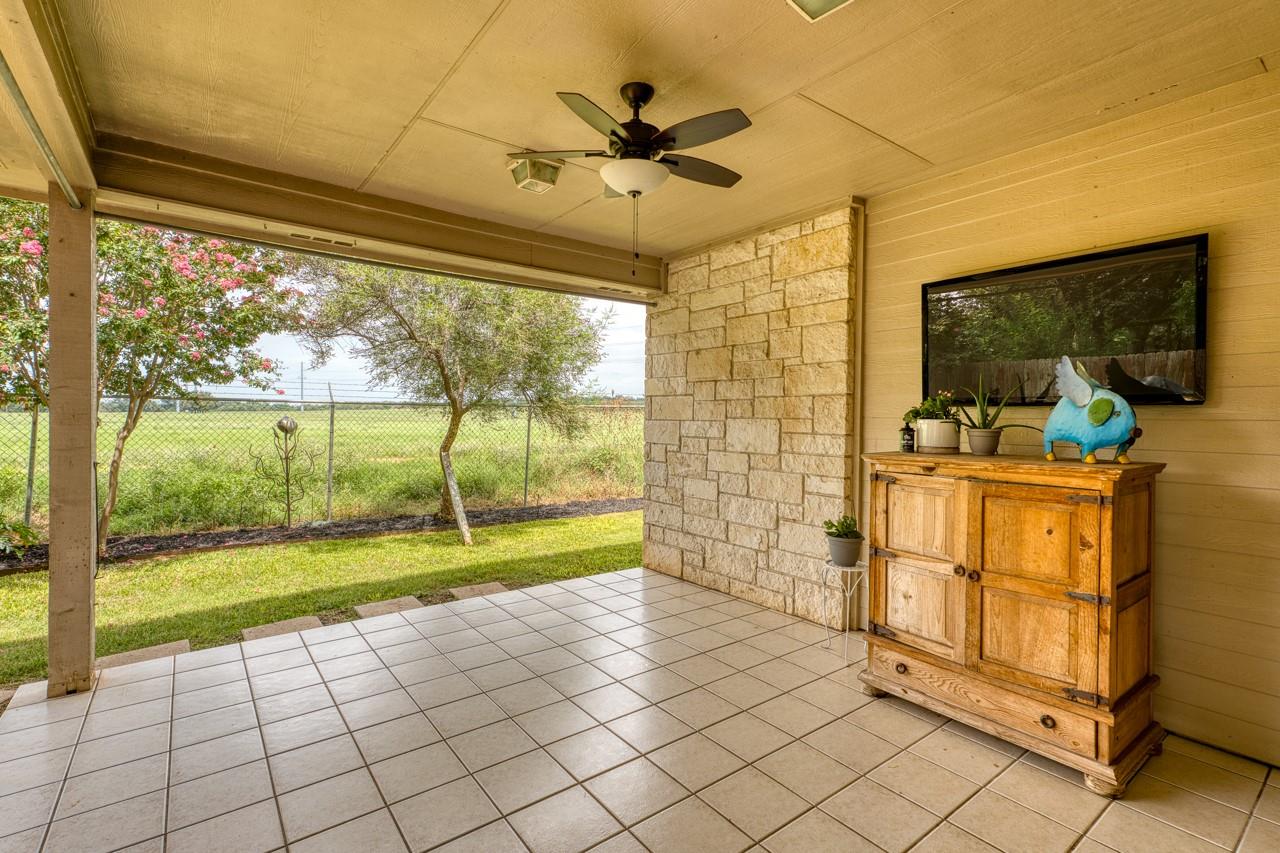 290 Turkey Run, Meadowlakes, TX 78654