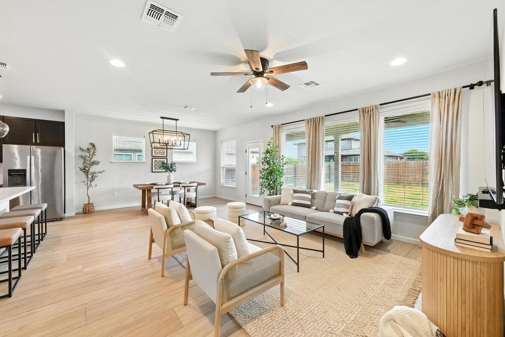 8117 Bestride Bnd, Austin, TX 78744