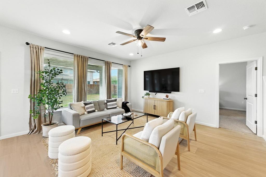 8117 Bestride Bnd, Austin, TX 78744