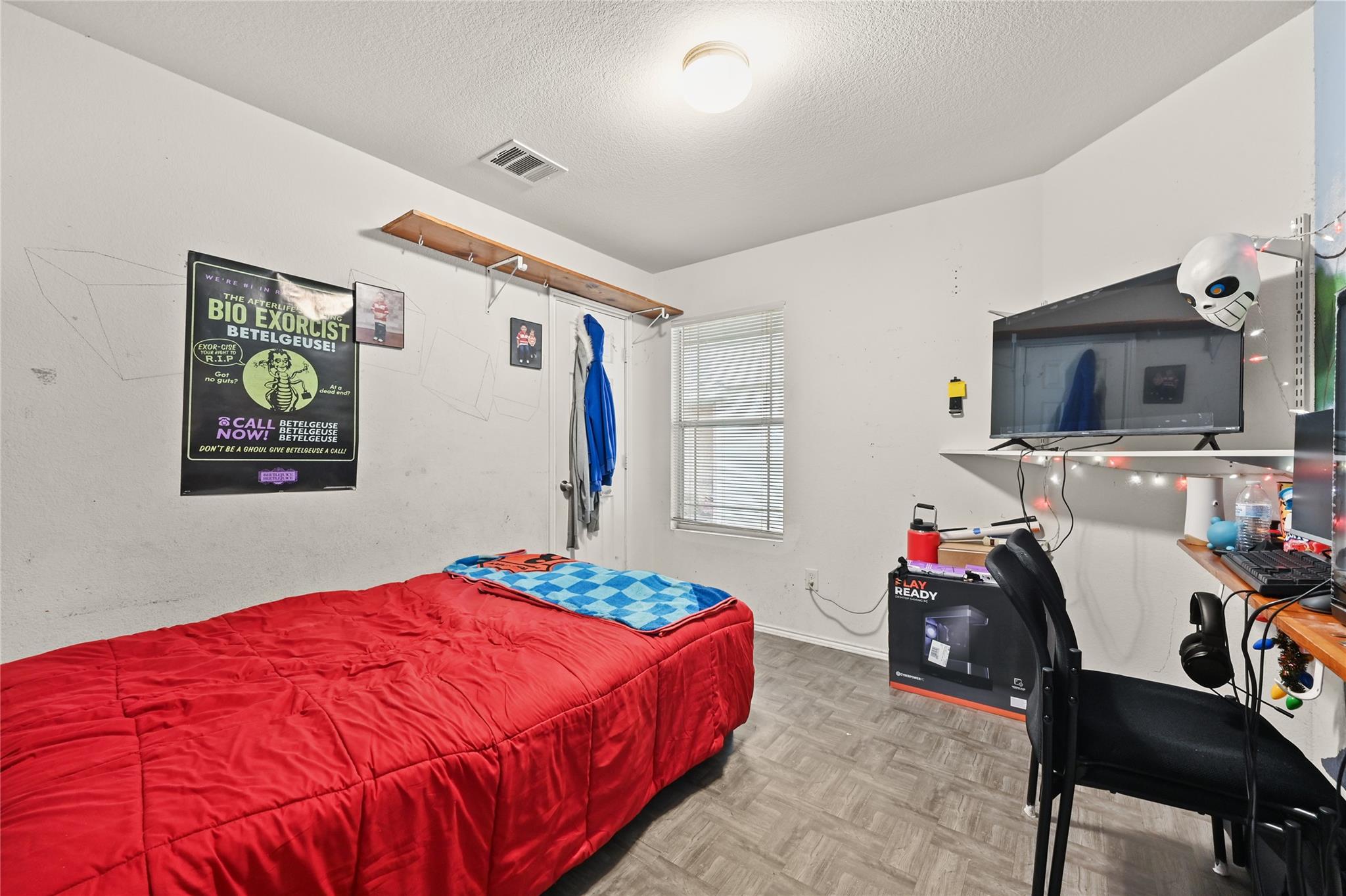 137 Hillhouse Ln, Manchaca, TX 78652