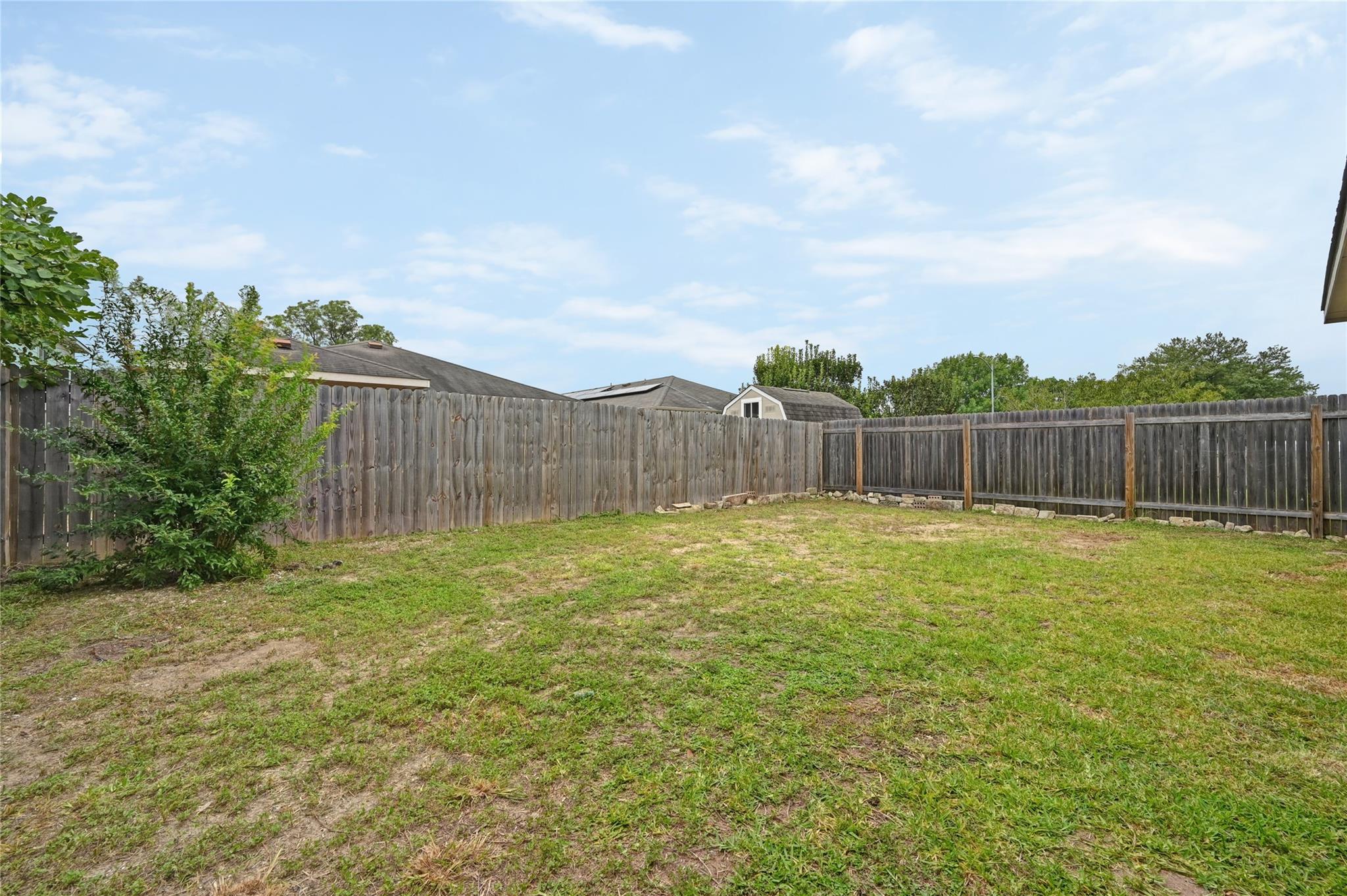 137 Hillhouse Ln, Manchaca, TX 78652