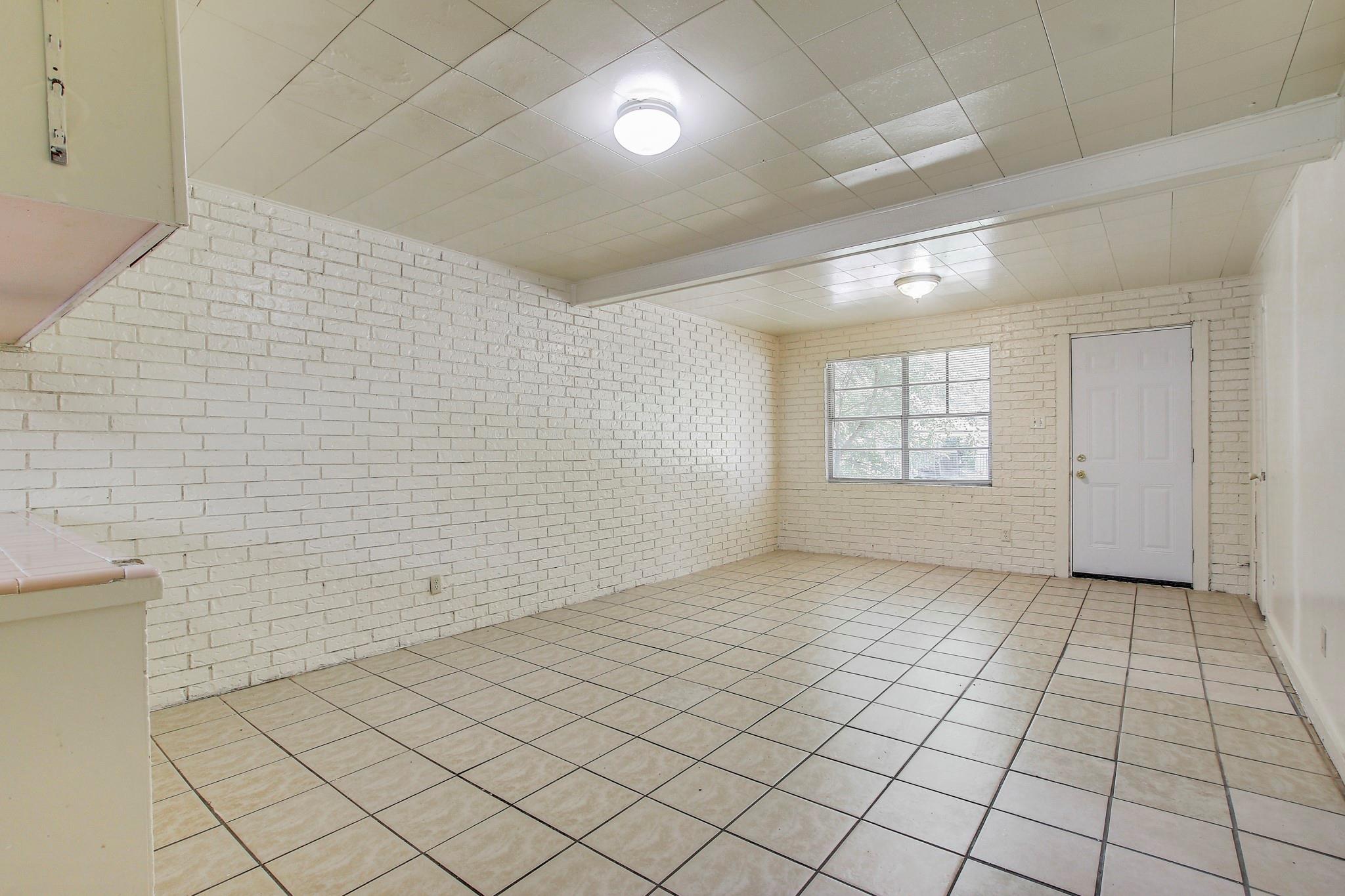 401 Branch St, Taylor, TX 76574