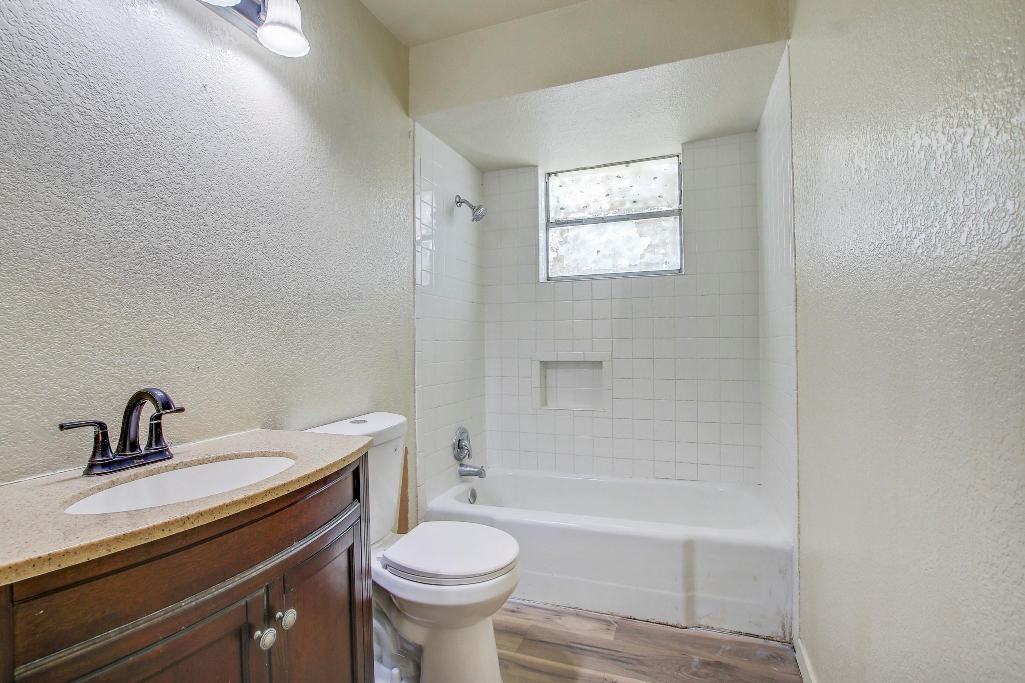 401 Branch St, Taylor, TX 76574