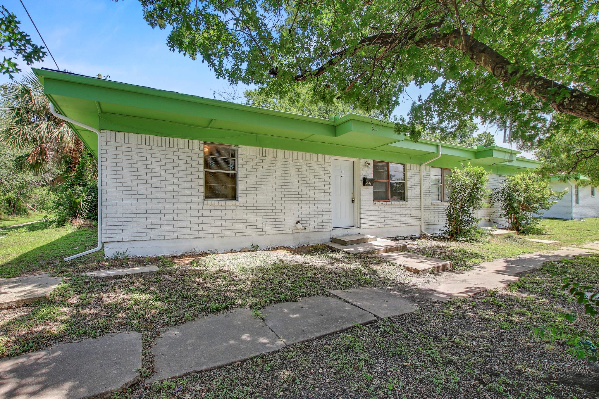 401 Branch St, Taylor, TX 76574