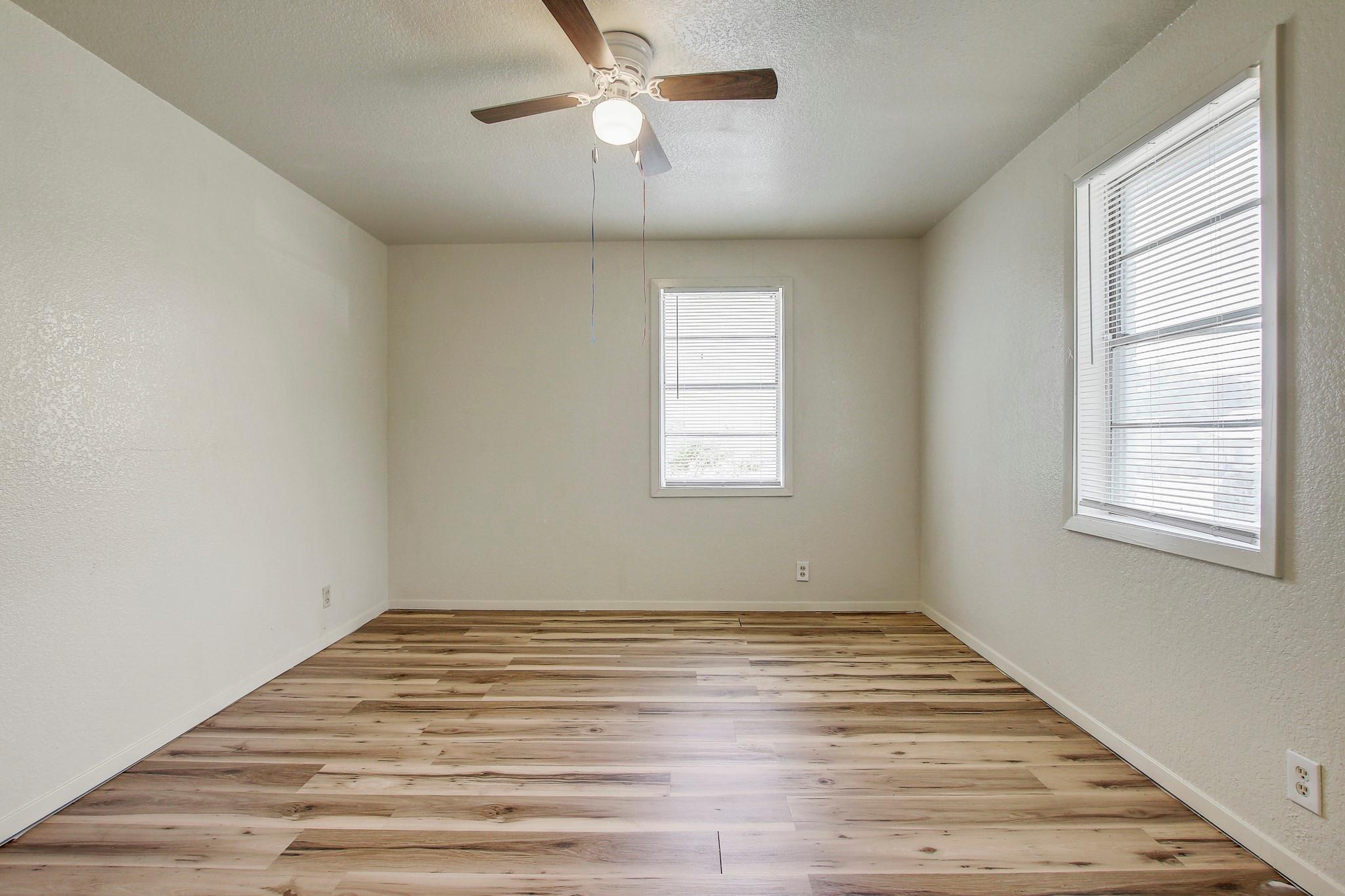 401 Branch St, Taylor, TX 76574