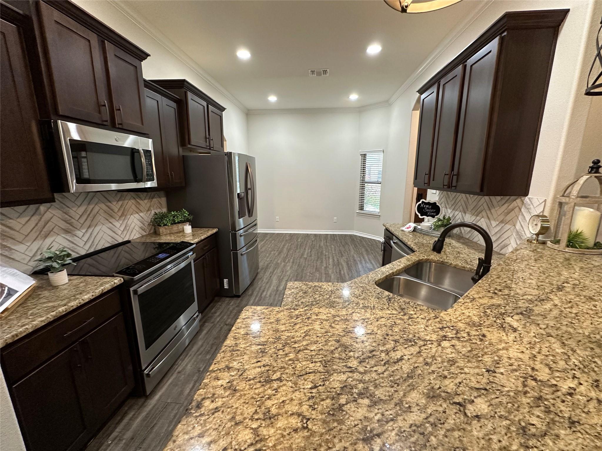 500 Magnolia Dr, Troy, TX 76579