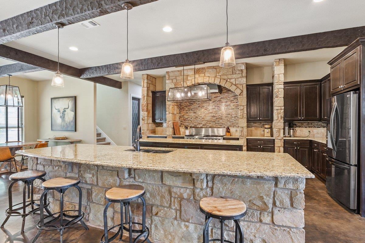 320 Ridge View Dr, Georgetown, TX 78628