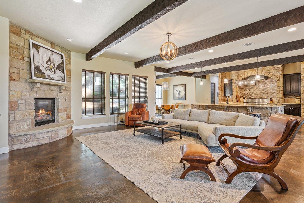 320 Ridge View Dr, Georgetown, TX 78628