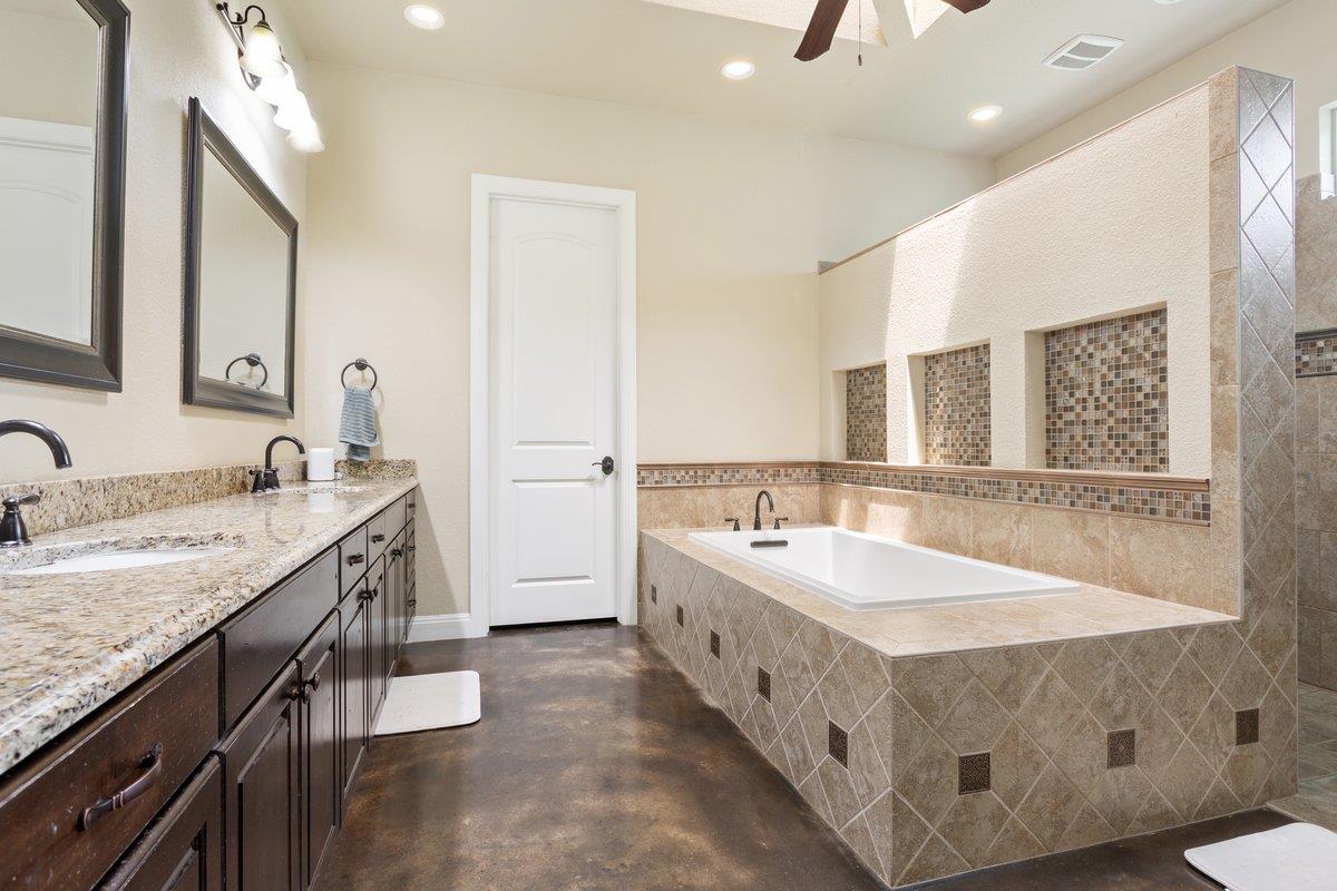 320 Ridge View Dr, Georgetown, TX 78628