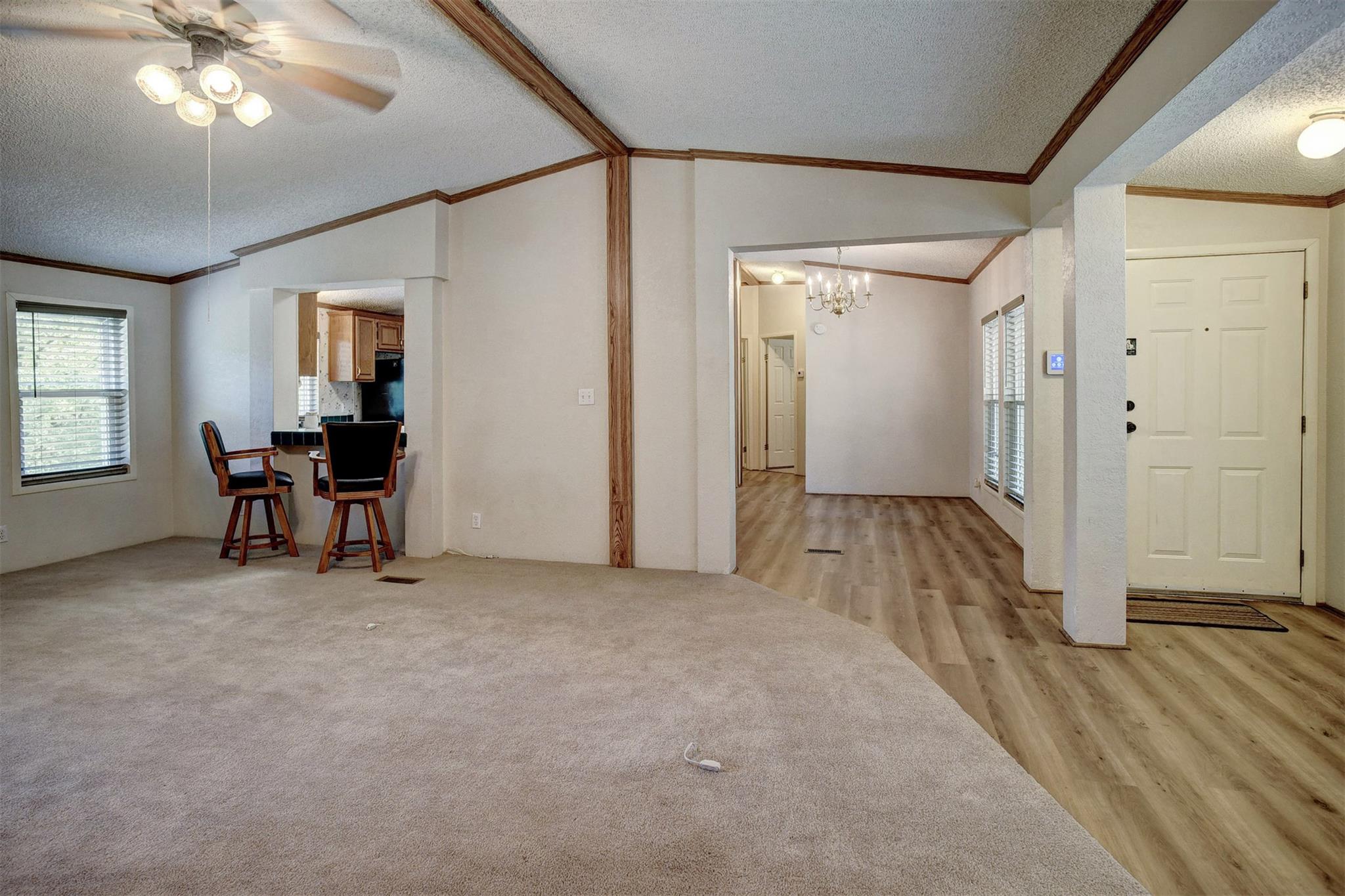 243 Piney Ridge Dr, Bastrop, TX 78602