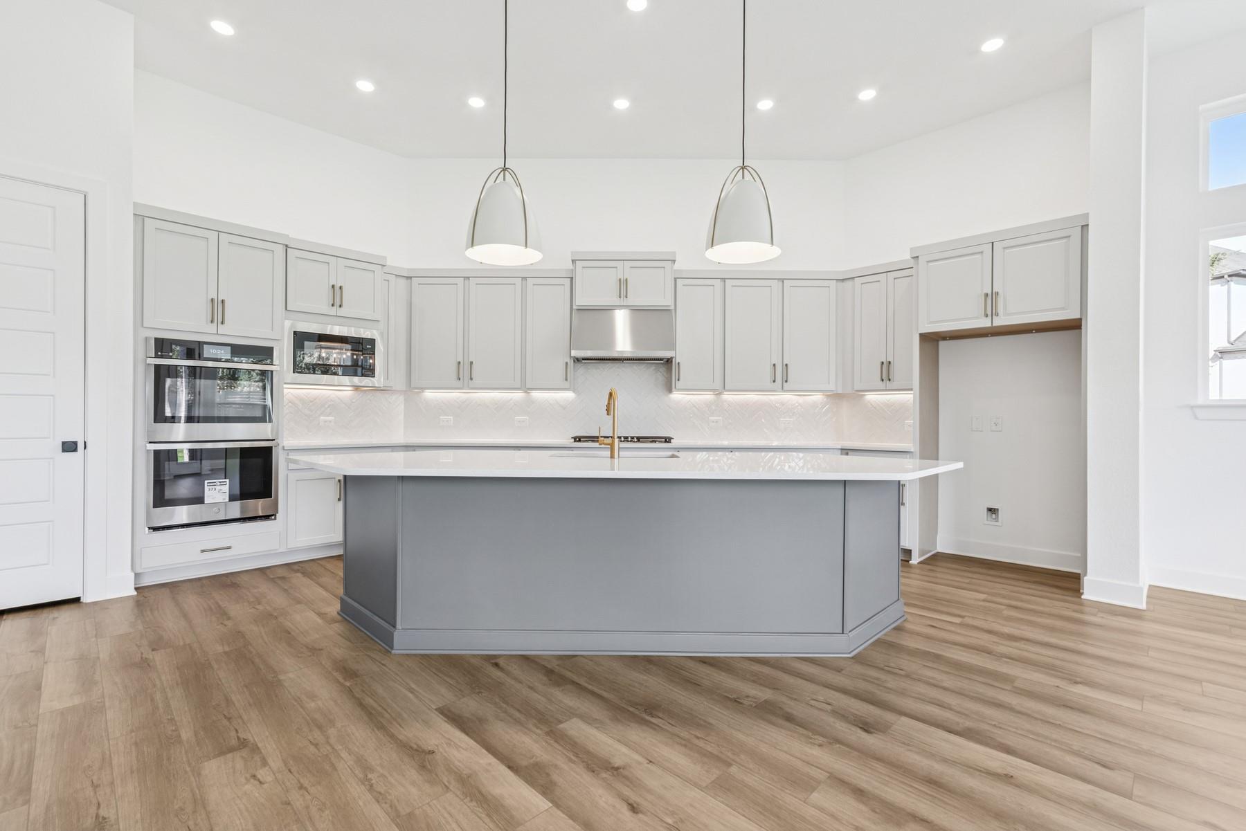 1905 Morning Mist Dr, Georgetown, TX 78628