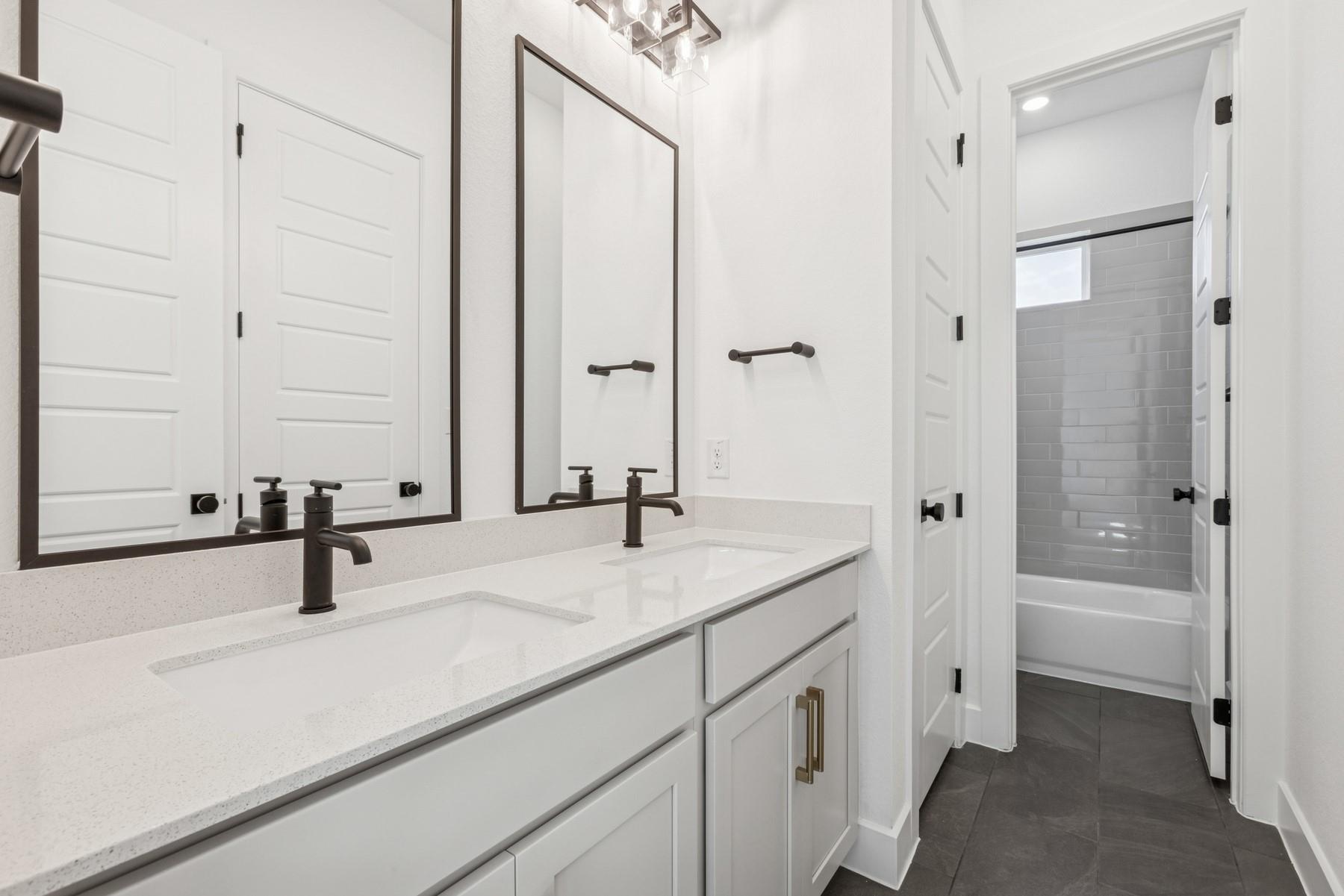 1905 Morning Mist Dr, Georgetown, TX 78628