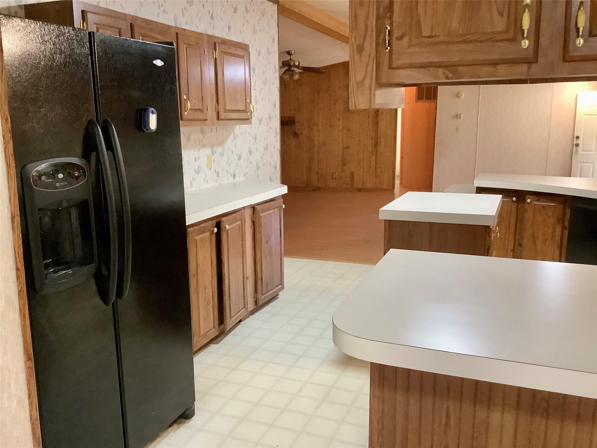 910 Antioch Rd, Paige, TX 78659