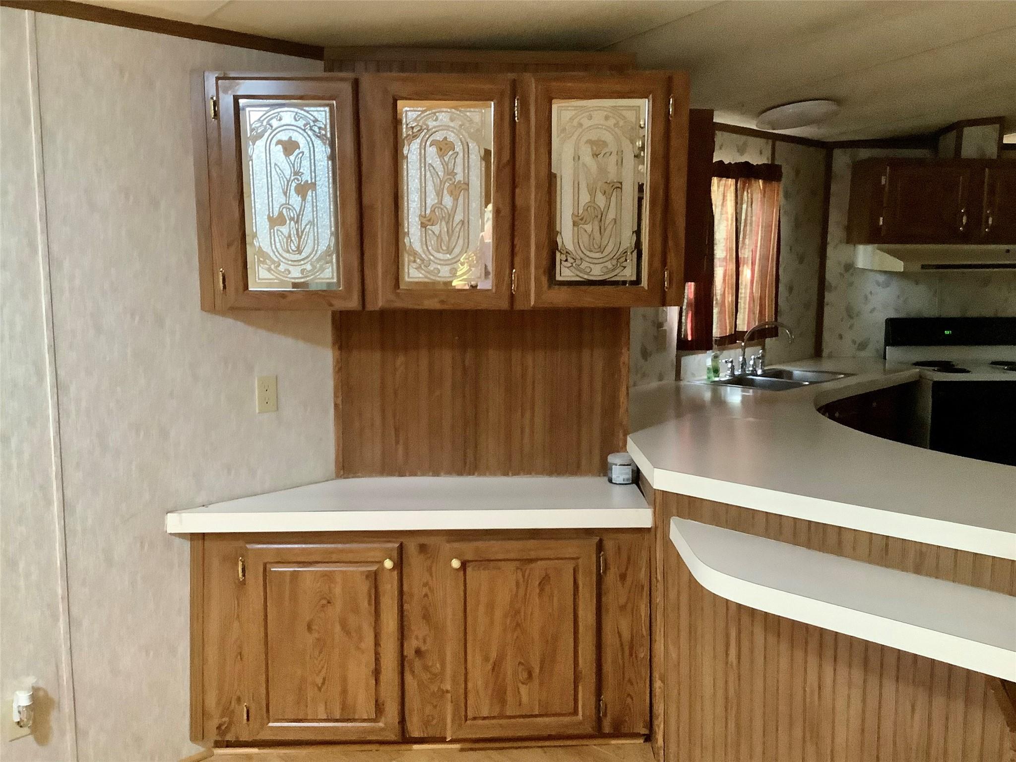 910 Antioch Rd, Paige, TX 78659