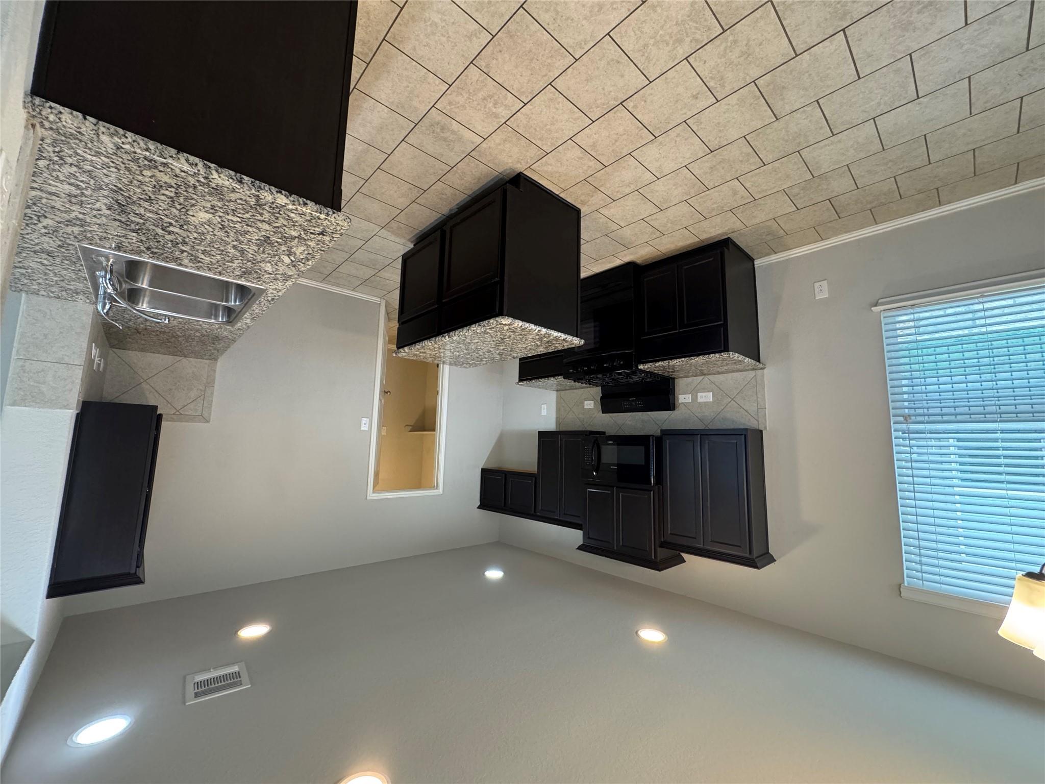 125 Windfield Path, San Marcos, TX 78666