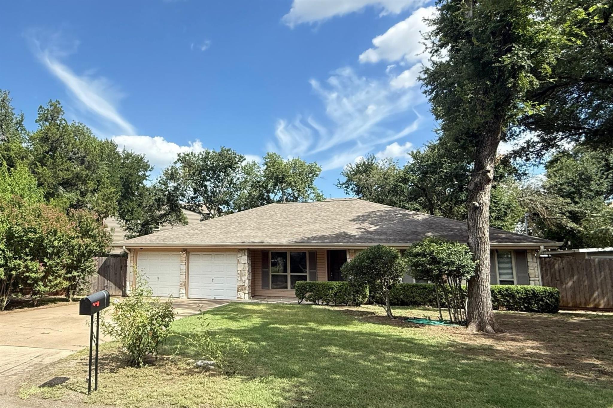 9303 Robins Nest Ln, Austin, TX 78729