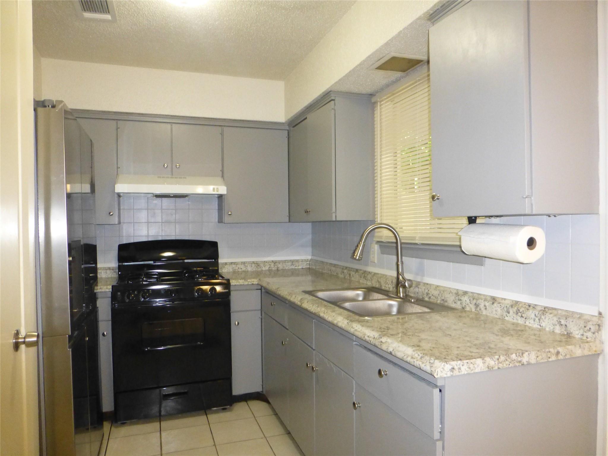 1708 Raven Dr, Austin, TX 78752