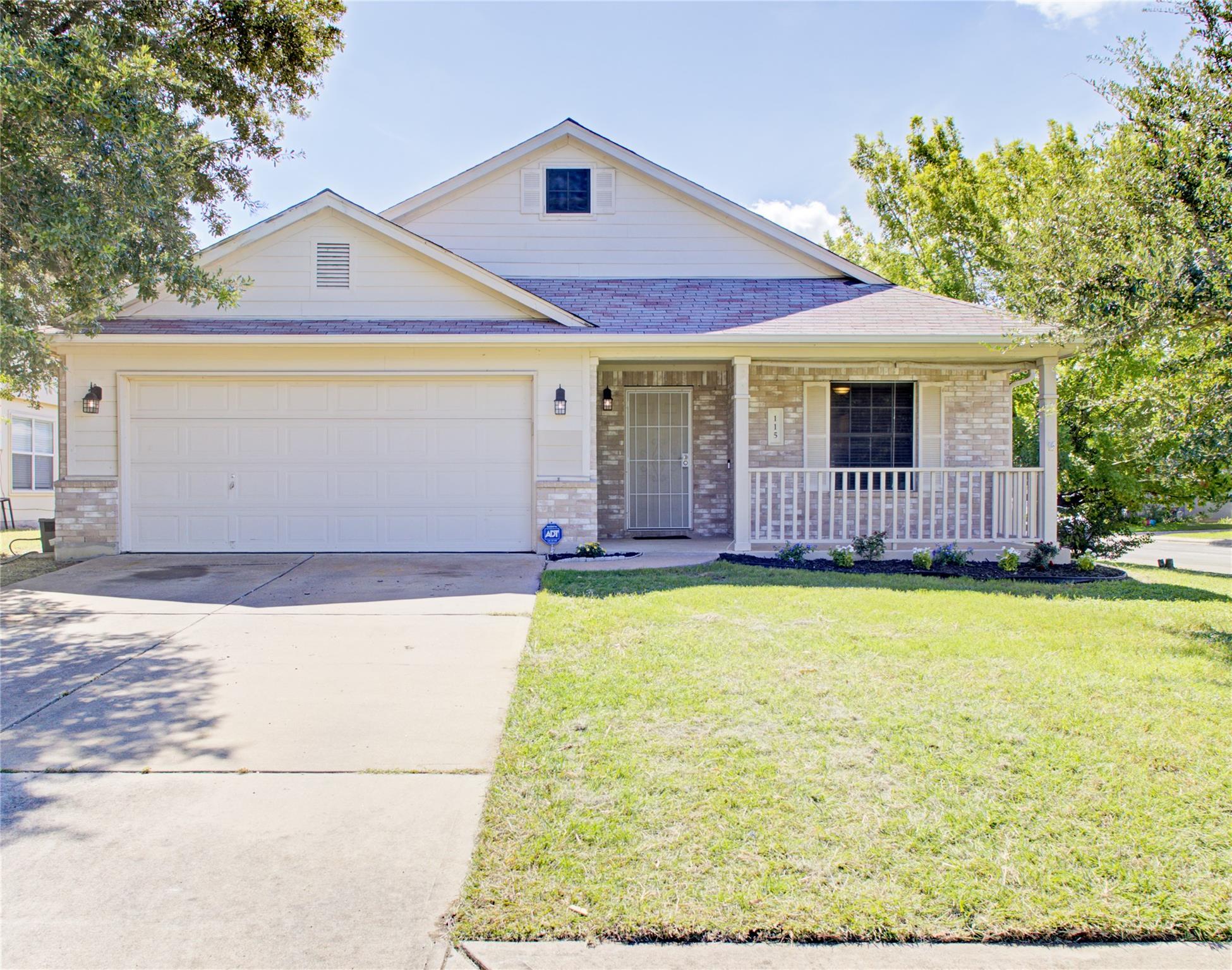 115 Loryn Dr, Hutto, TX 78634