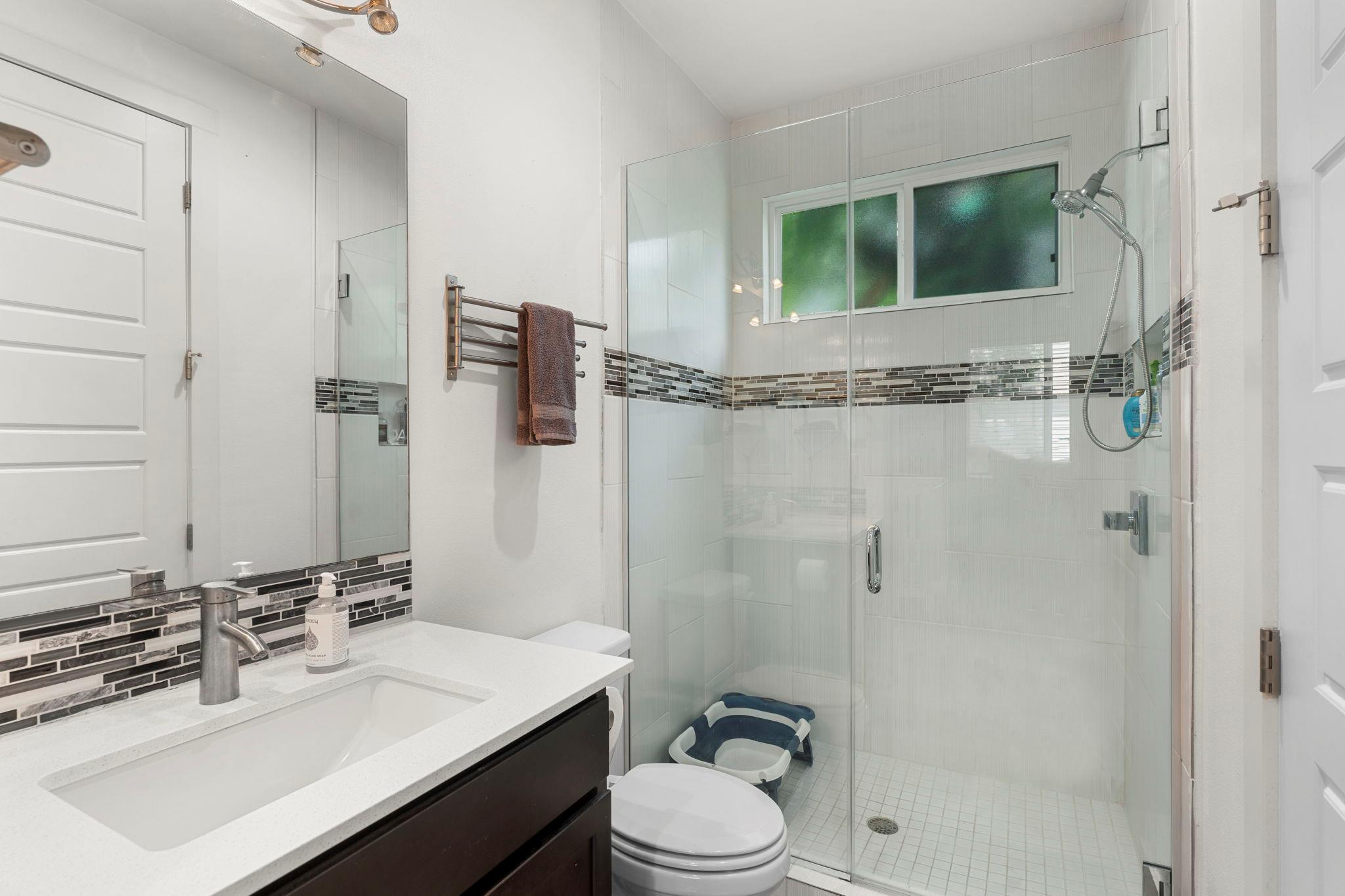 1602 Chestnut Ave # B, Austin, TX 78702