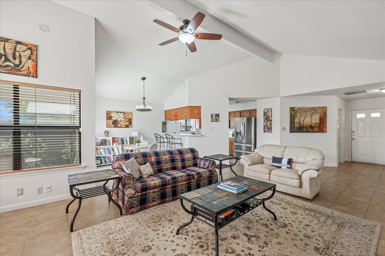 1204 Peachtree Valley Dr, Round Rock, TX 78681