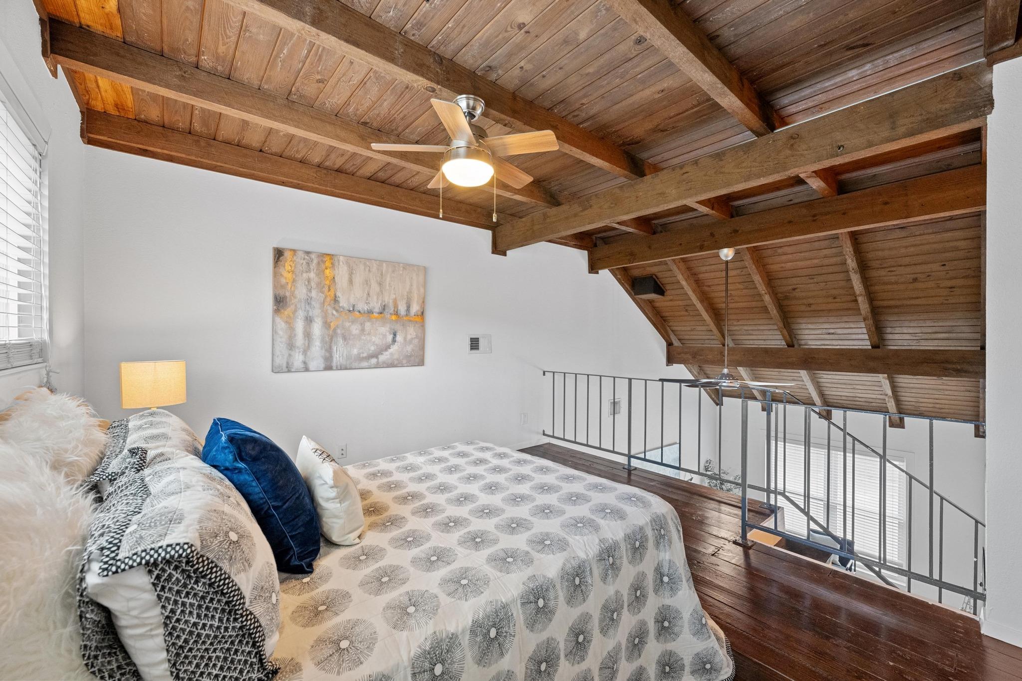743 E Oltorf St # 203, Austin, TX 78704