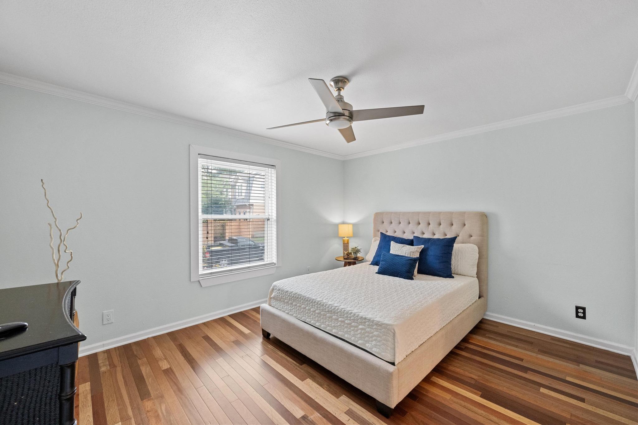 743 E Oltorf St # 203, Austin, TX 78704