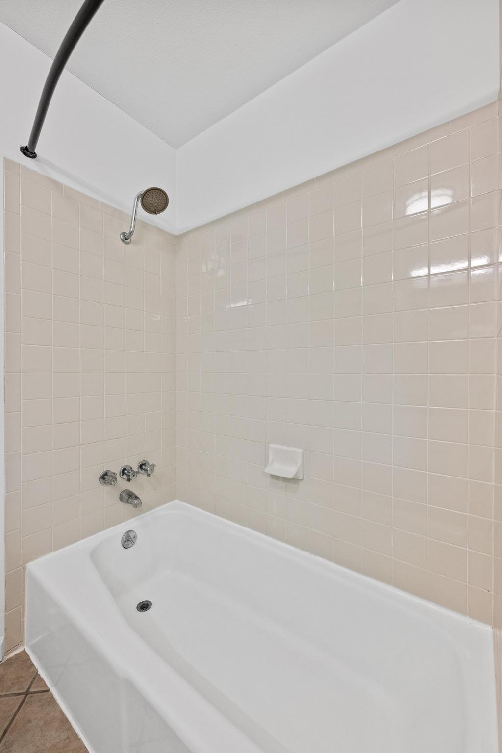 743 E Oltorf St # 203, Austin, TX 78704