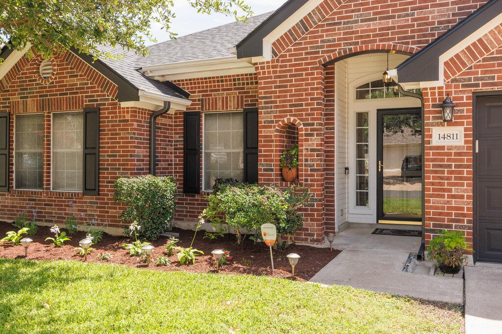 14811 Bescott Dr, Austin, TX 78728