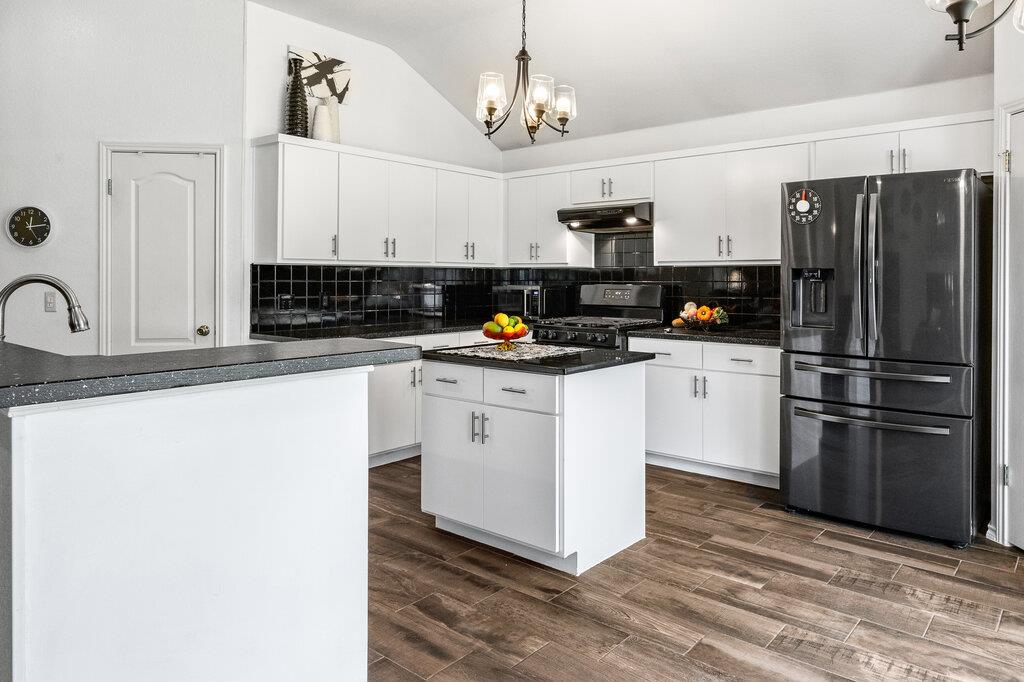 14811 Bescott Dr, Austin, TX 78728