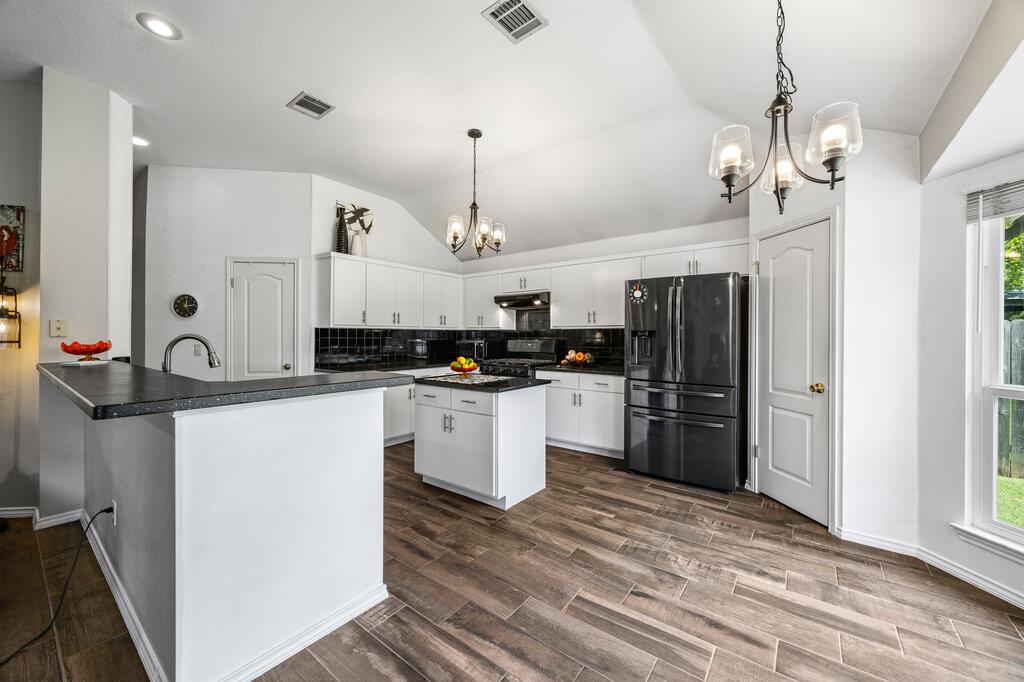14811 Bescott Dr, Austin, TX 78728